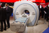 Toshiba Medical Systems - {3T MRIuTitan 3TvčsɎQ